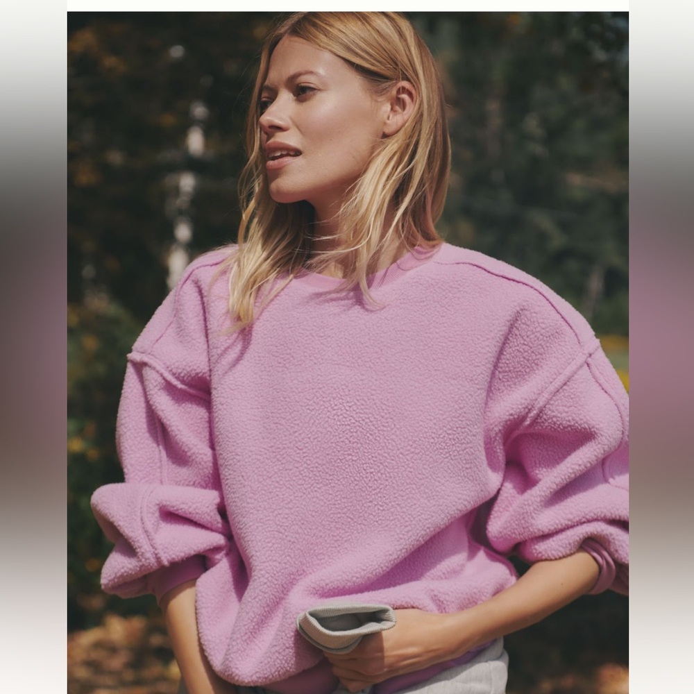 Pilcro Slouchy Crewneck sweater, size M colour is Lilac